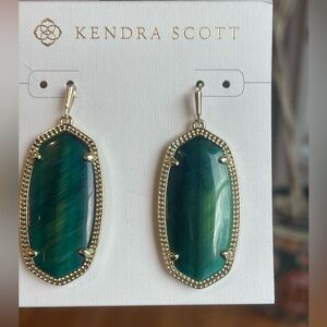 NWOT - Kendra Scott Elle Gold Drop Earrings in Green Malachite